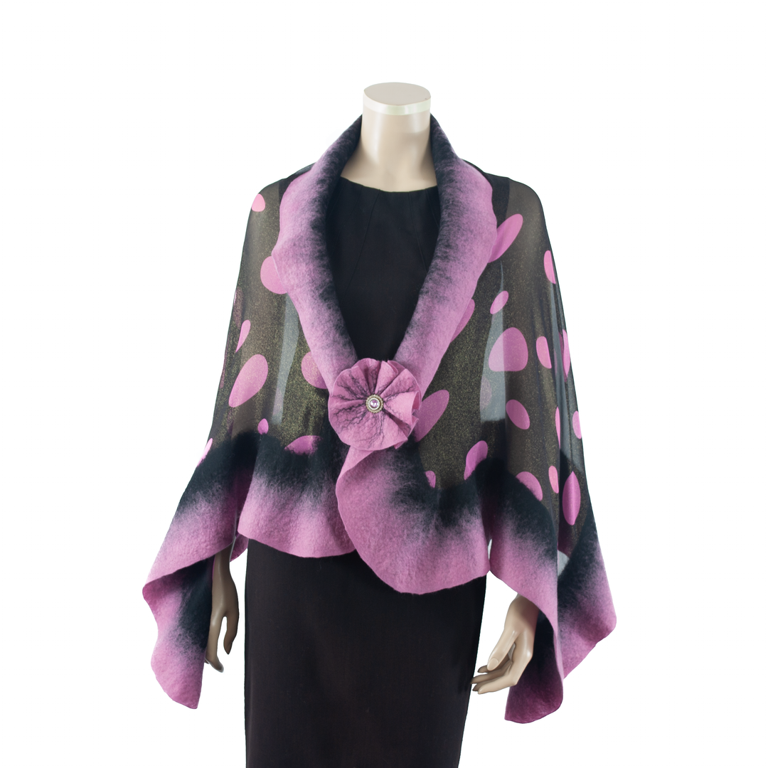 GALINA FELT WRAP WITH BROOCH