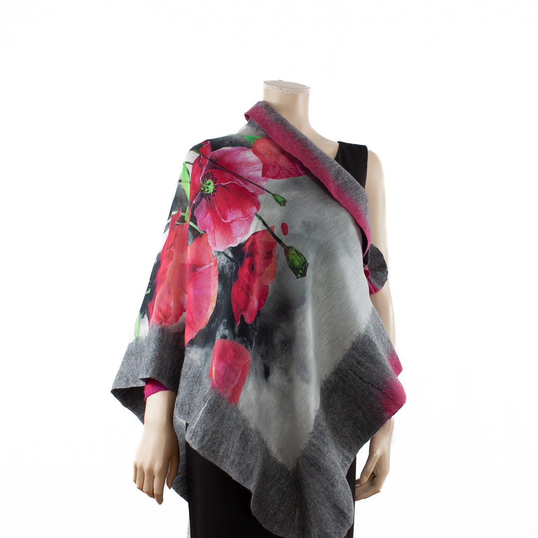 GALINA FELT WRAP WITH BROOCH