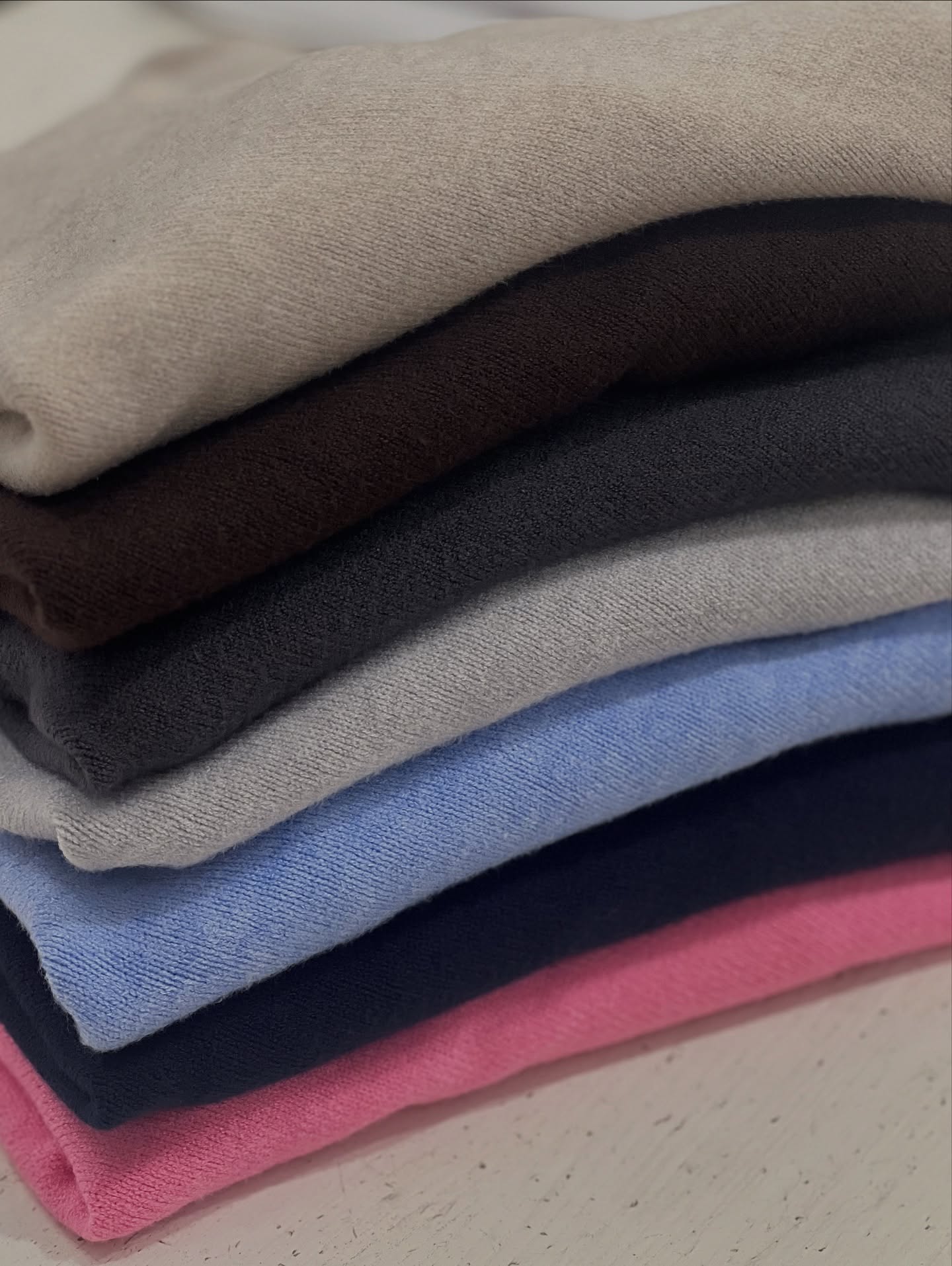 FASHION SWEATER UPSIDE DOWN