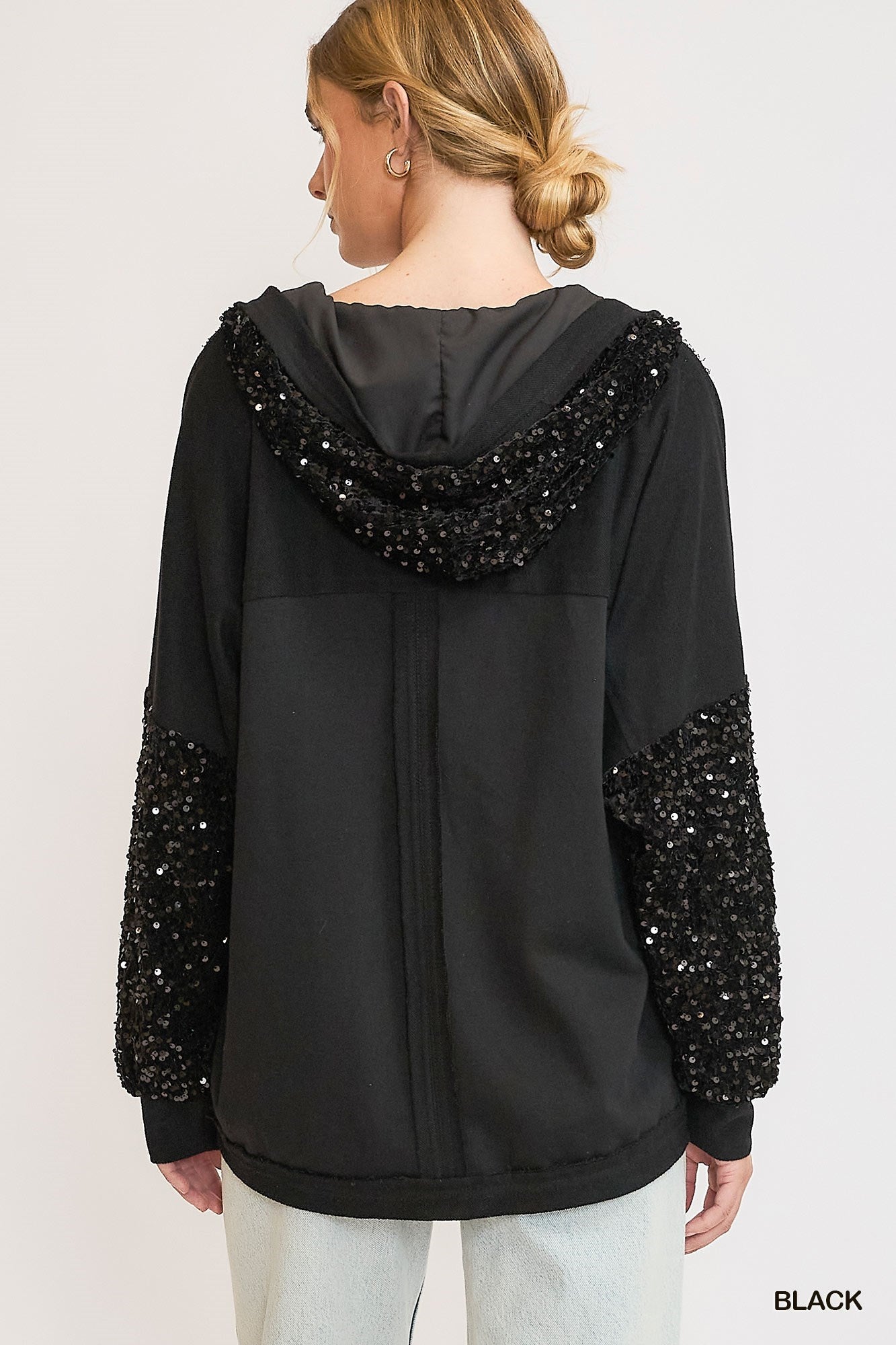 HOODIE WITH SEQUIN