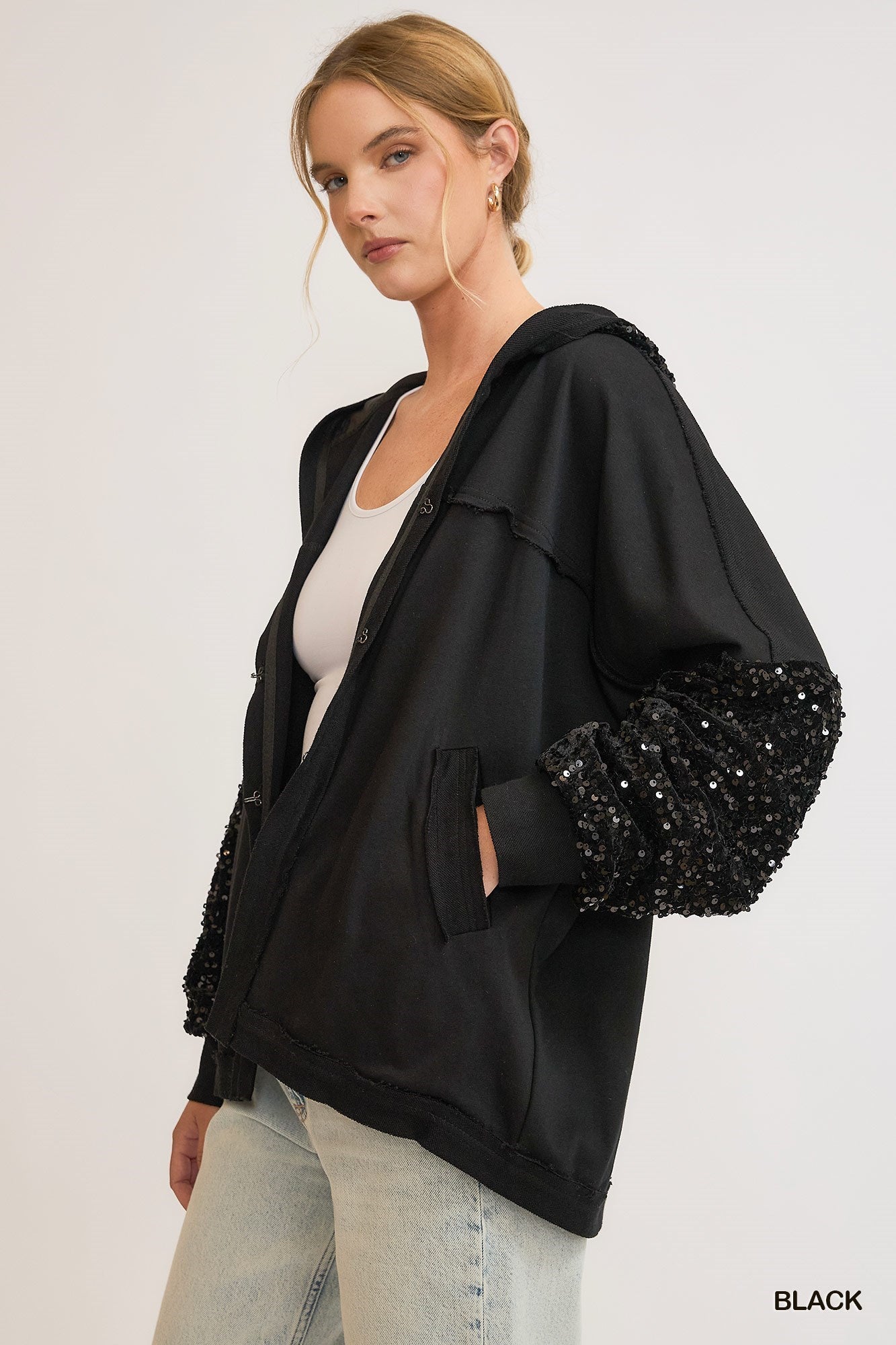 HOODIE WITH SEQUIN