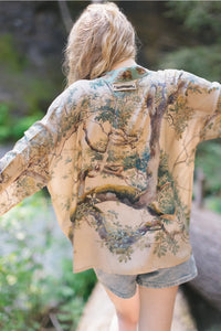 MARKET OF STARS CROPPED KIMONO