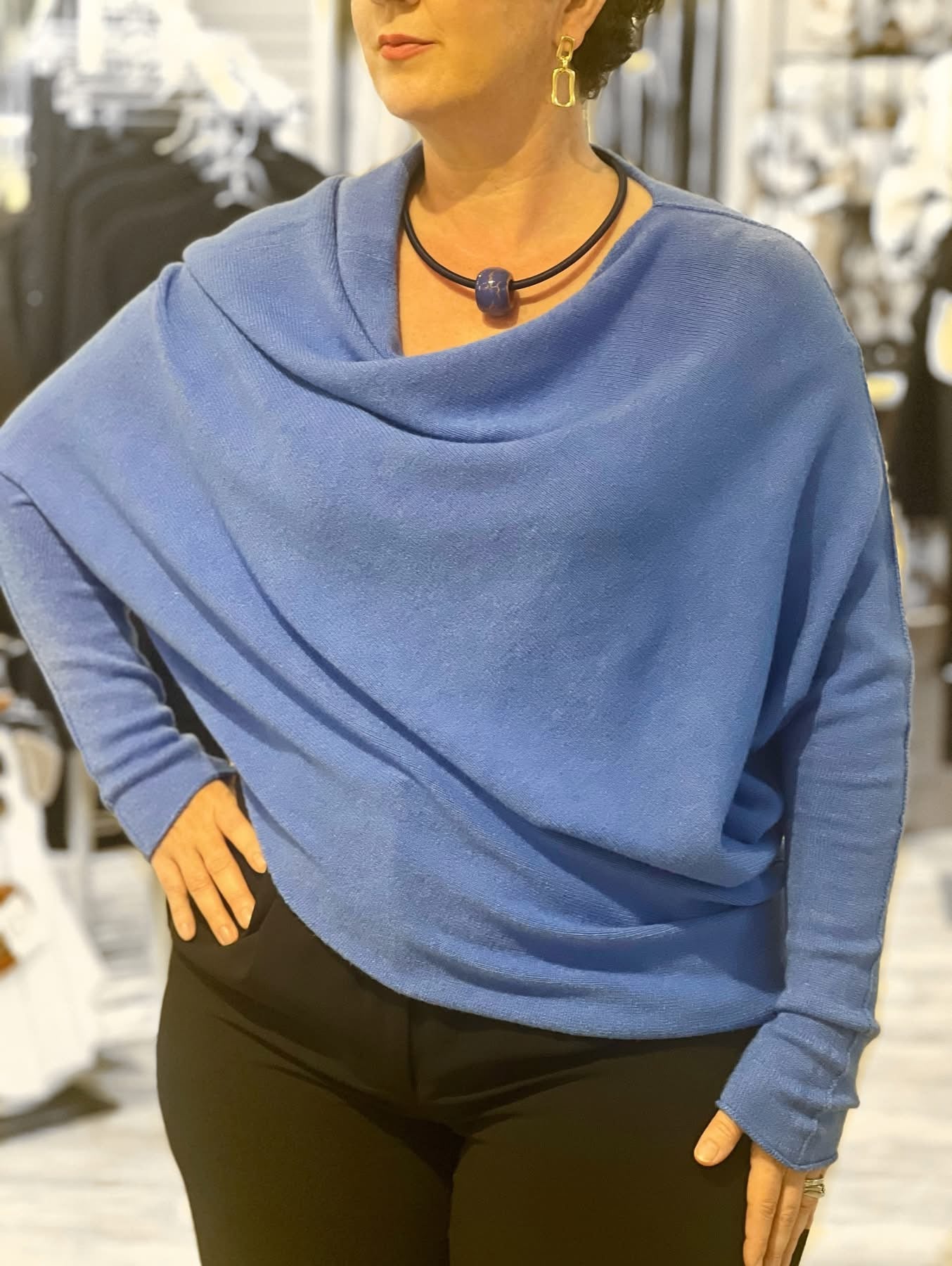 FASHION SWEATER UPSIDE DOWN