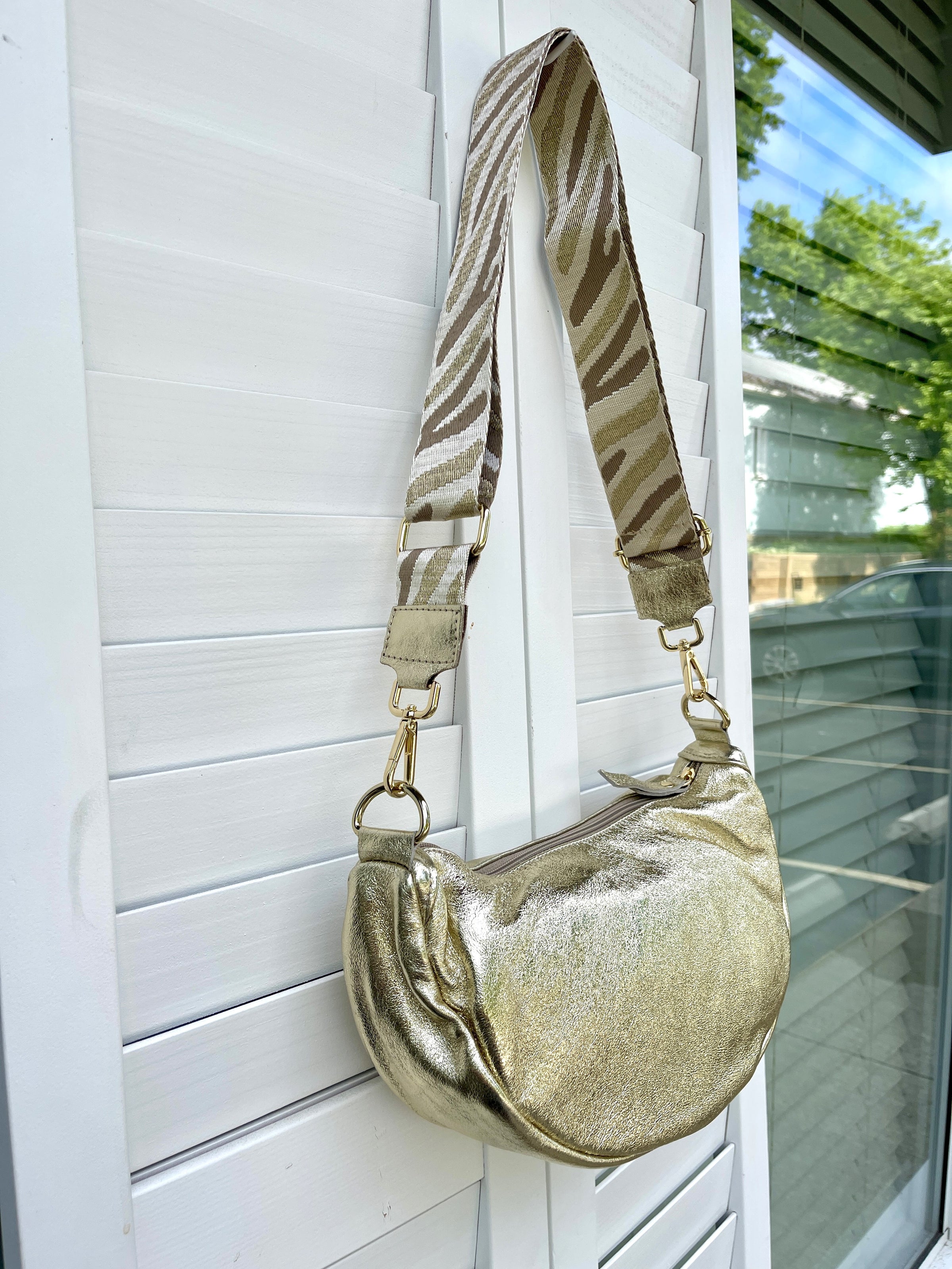 ITALIAN LEATHER CRESCENT SHAPE BAG