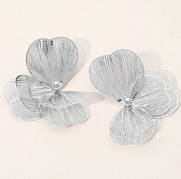 WONA EARR TRIPLE CUTOUT PETAL