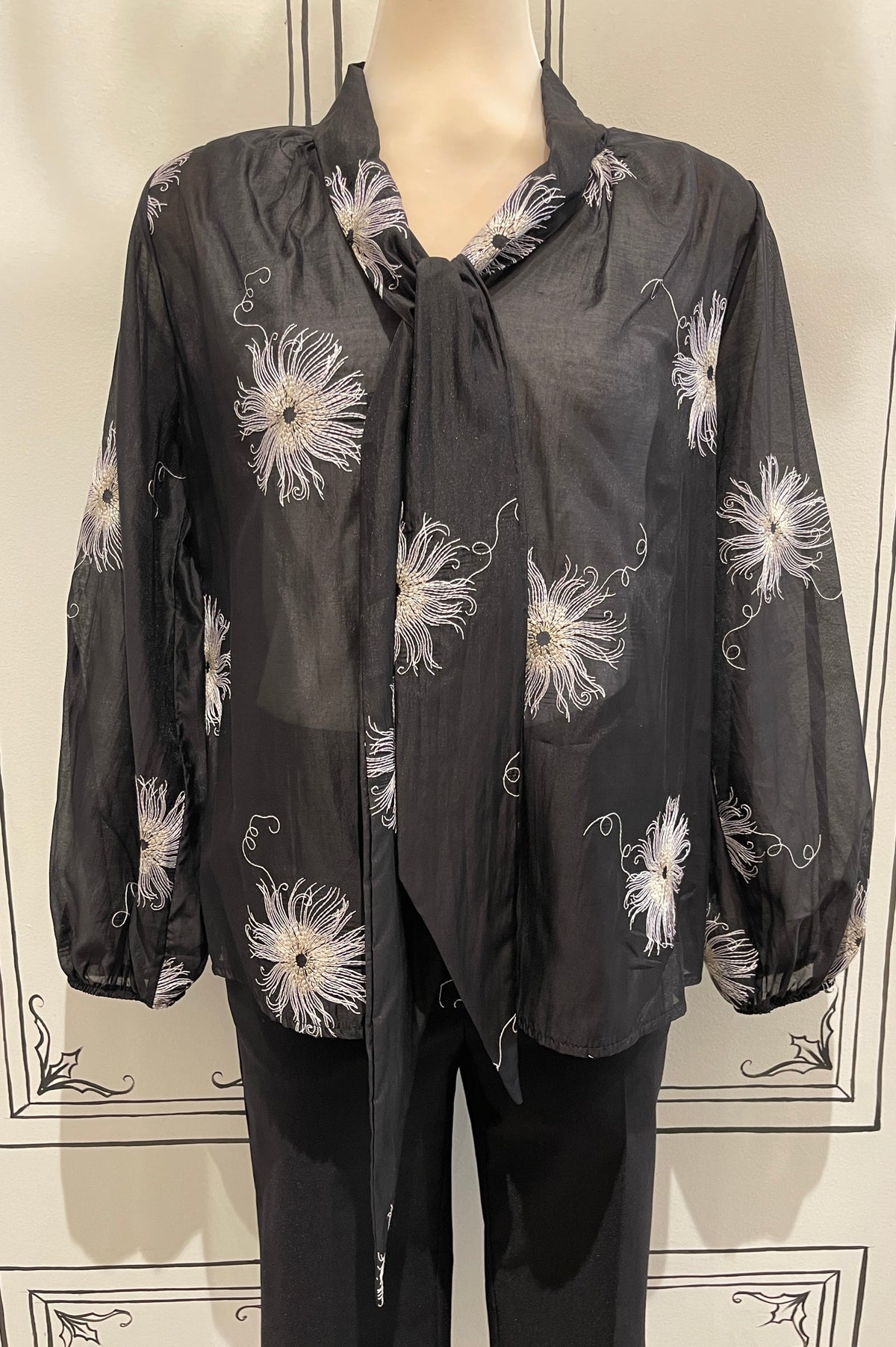 EMBROIDERED TUNIC WITH BOW