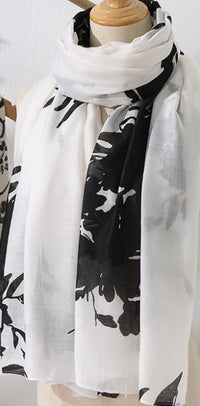 FLOWER BRANCH SCARF