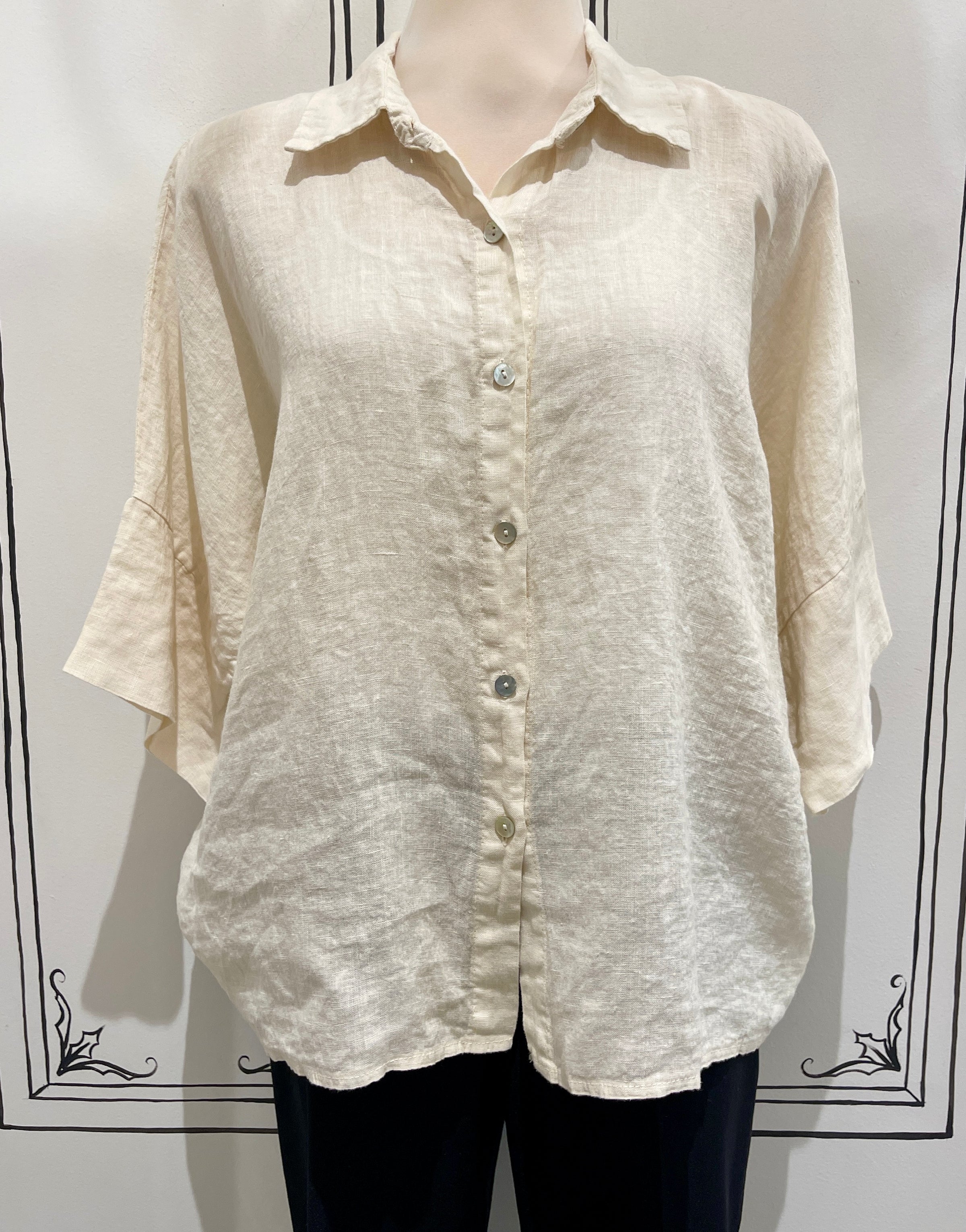 BUTTON UP 3/4 SLEEVE TOP