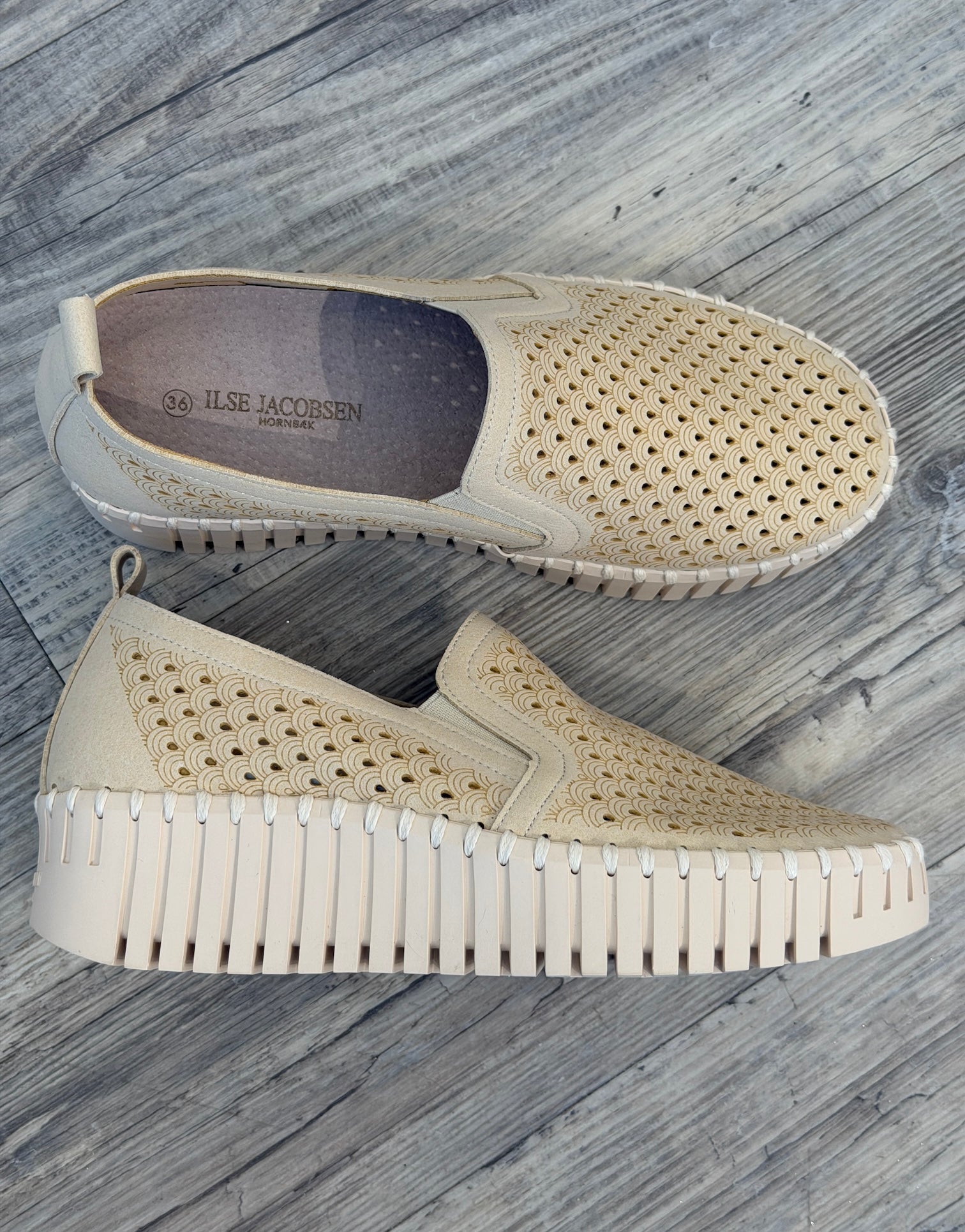 ILSE JACOBSEN TULIP SLIP ON WEDGE