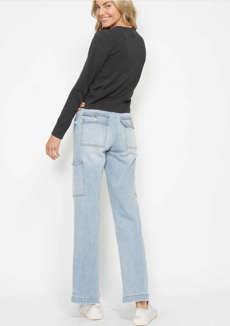 JUDY BLUE LIGHT WASH CARGO JEANS