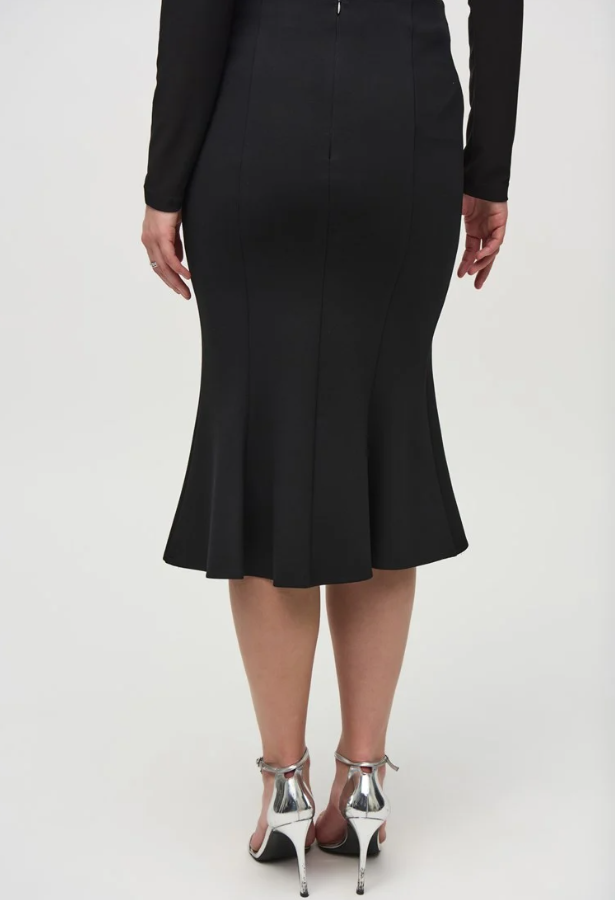 JOSEPH RIBKOFF HEAVY KNIT RHINSTONE SKIRT