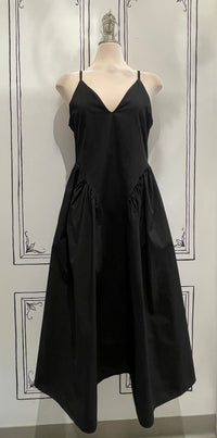 SLEEVELESS V NECK DRESS