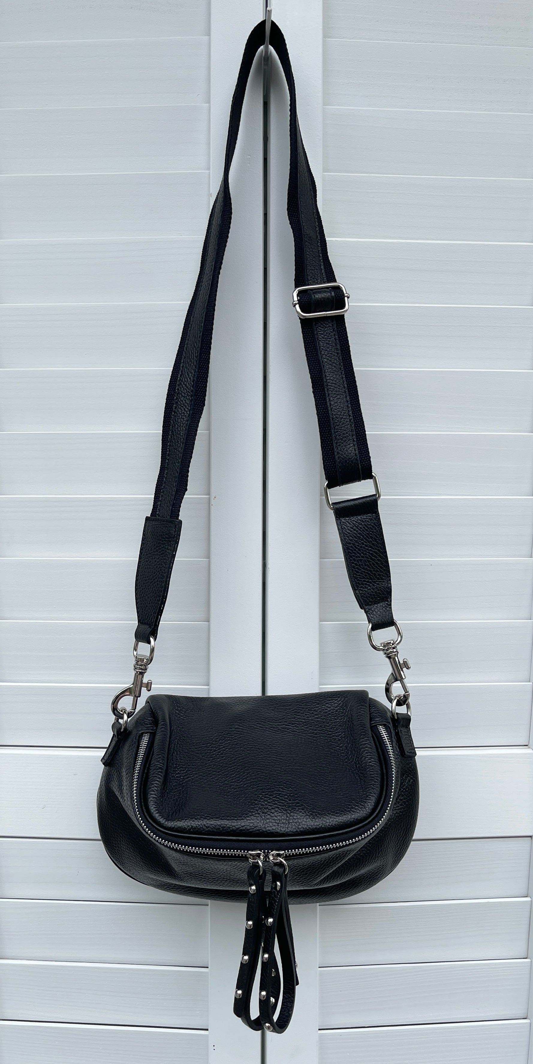 ITALIAN LEATHER ZIP WITH GROMMETS CROSSBODY