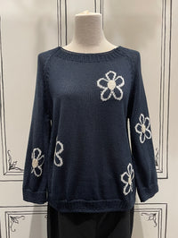 LONG SLEEVE KNIT SWEATER WITH FLOWERS