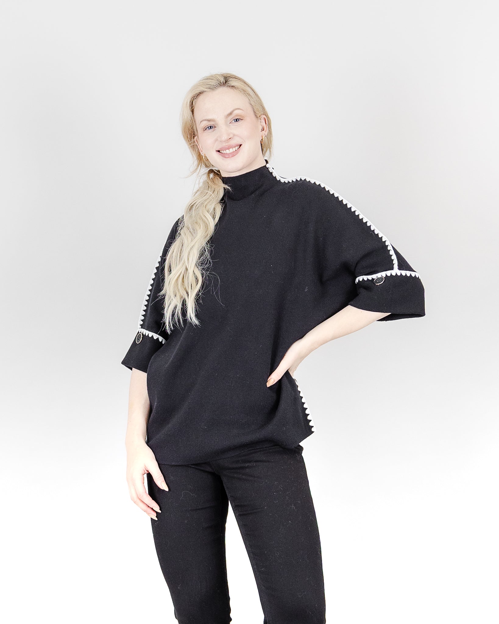 FUN SWEATER 3/4 SLEEVE MOCK NECK WHITE PIPING