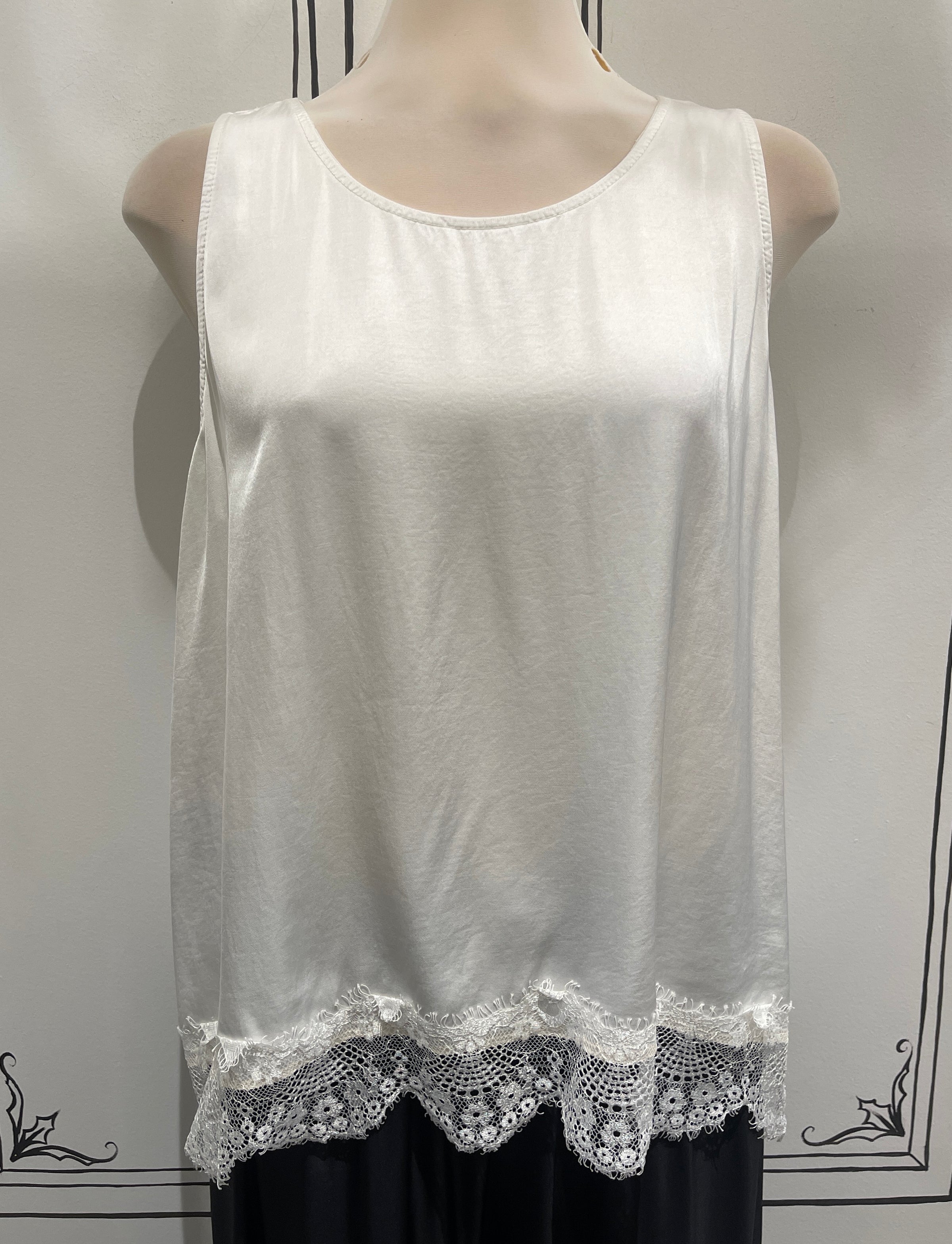 CAMISOLE TANK WITH LACE TRIM