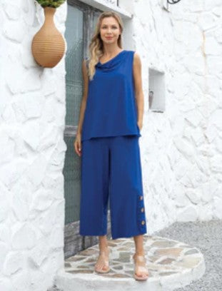 ORANGE TOP SLEEVELESS COWLNECK