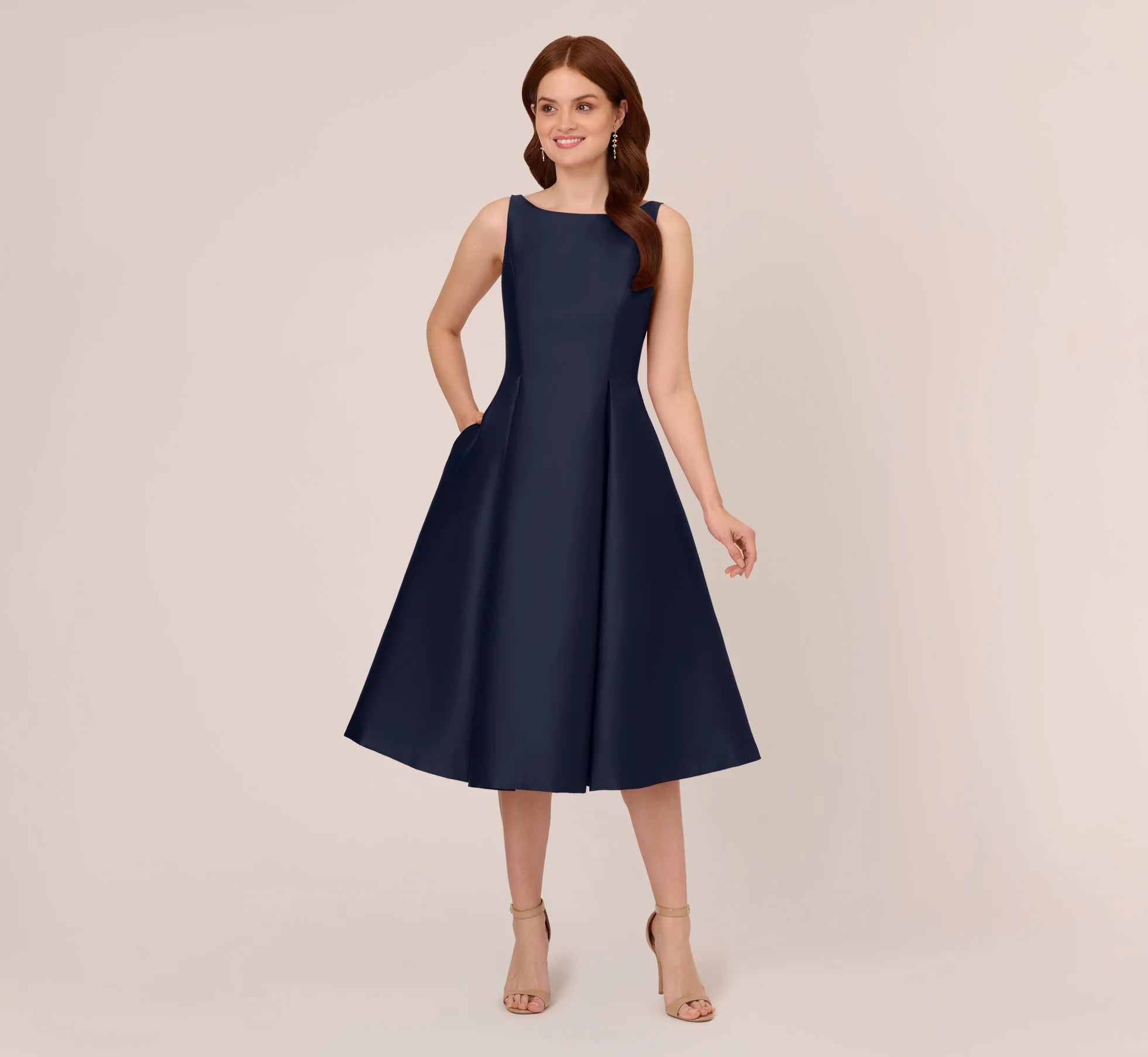 ADRIANNAP DRESS SLVLSS FLR MIDI V BACK