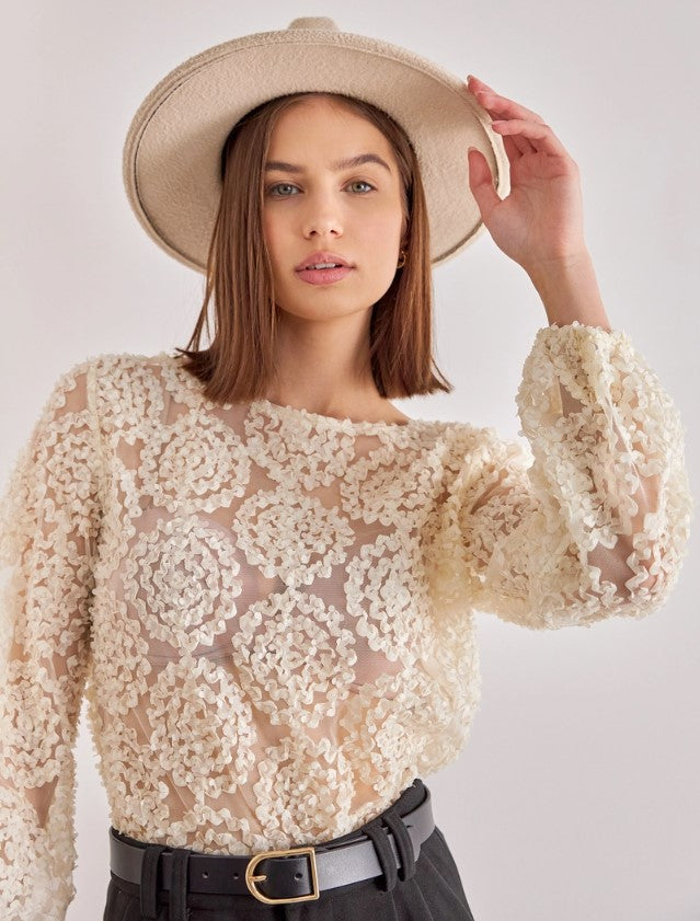 TEXTURED ROSETTE BLOUSE