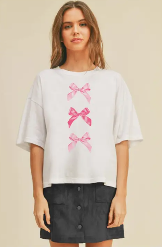 LONG CROPPED TSHIRT WITH PRINTED PINK BOWS