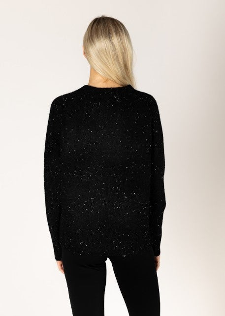 LYLA SWEATER ROUND NECK HEART DESIGN