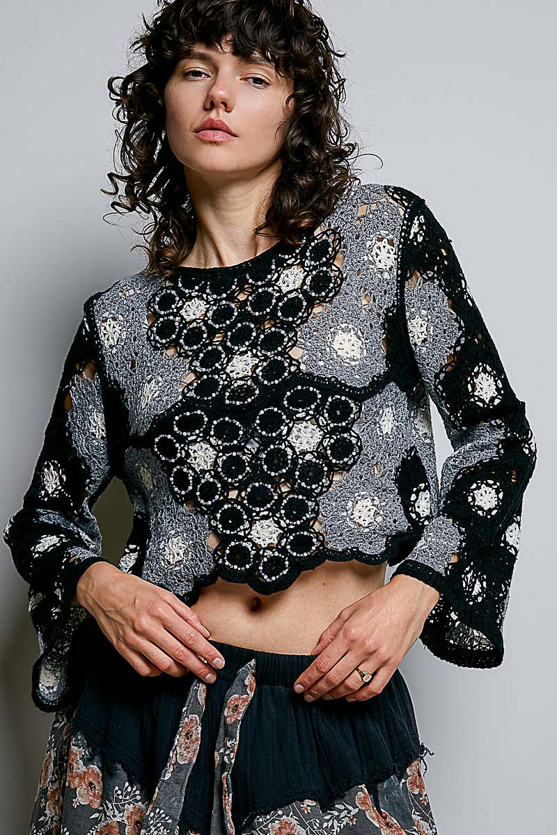 PULLOVER CROCHET SWEATER