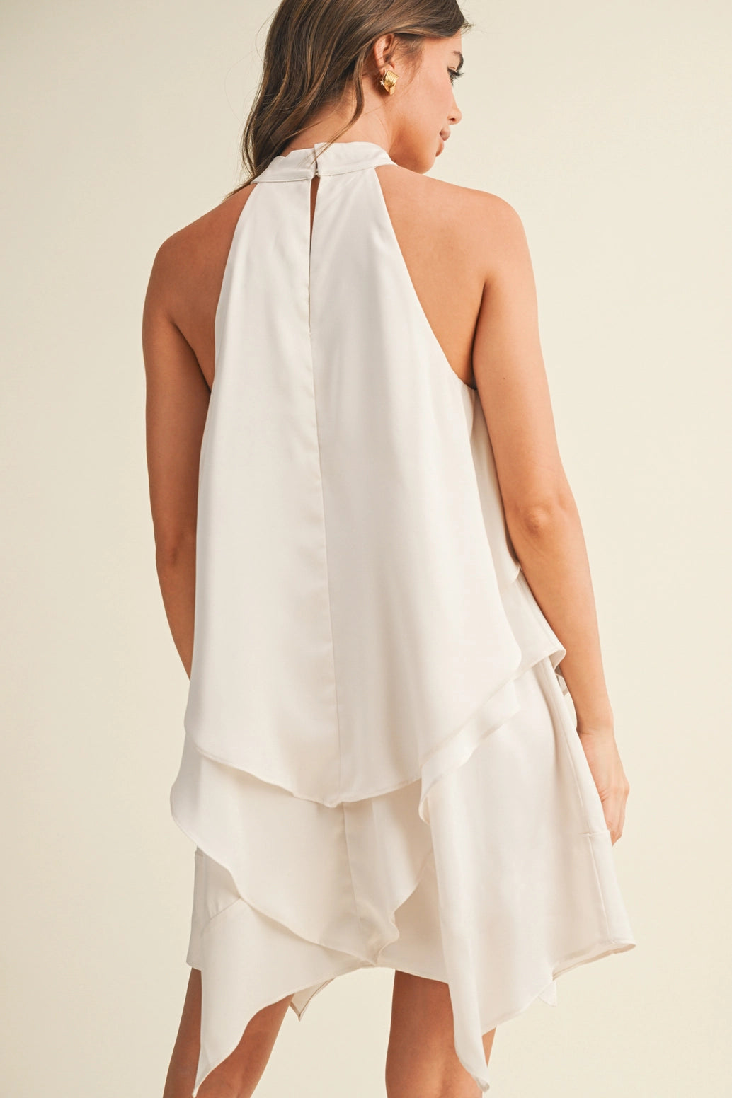 MUST DRESS HALTER HANK HEM