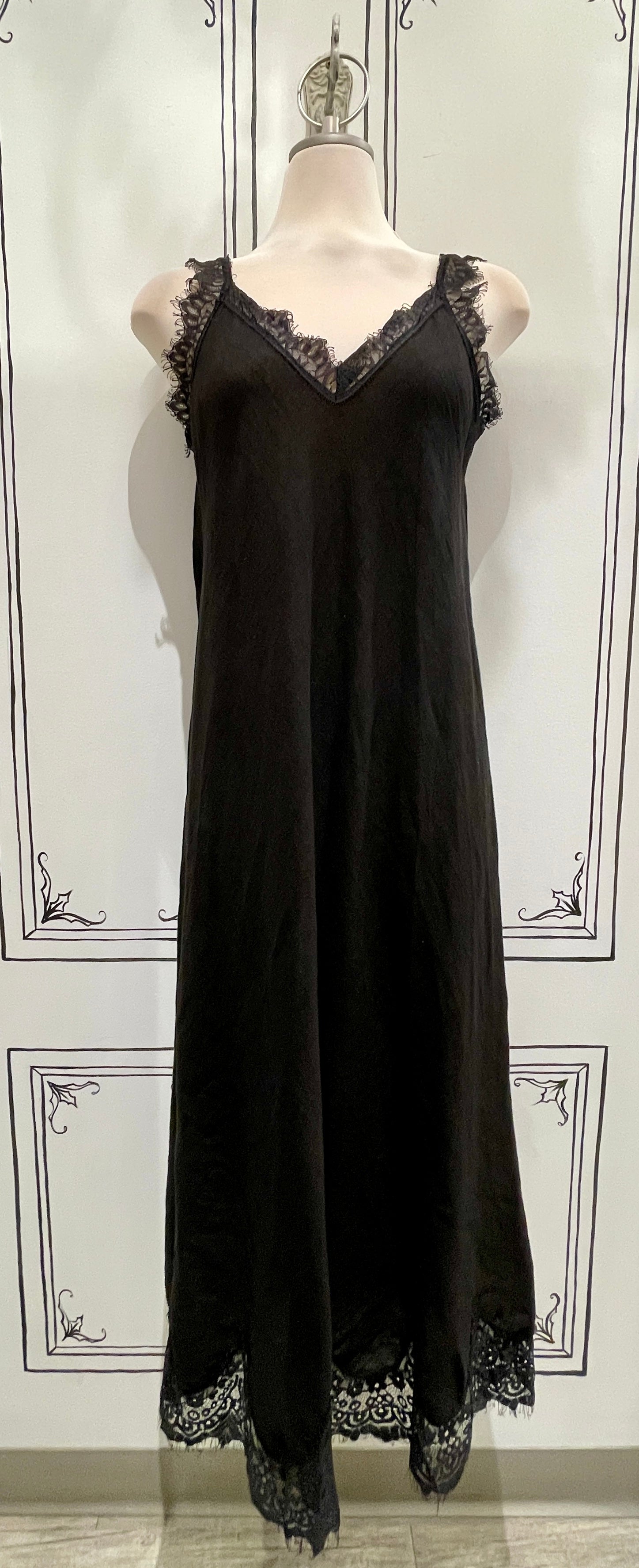 SLIP STYLE DRESS WITH LACE