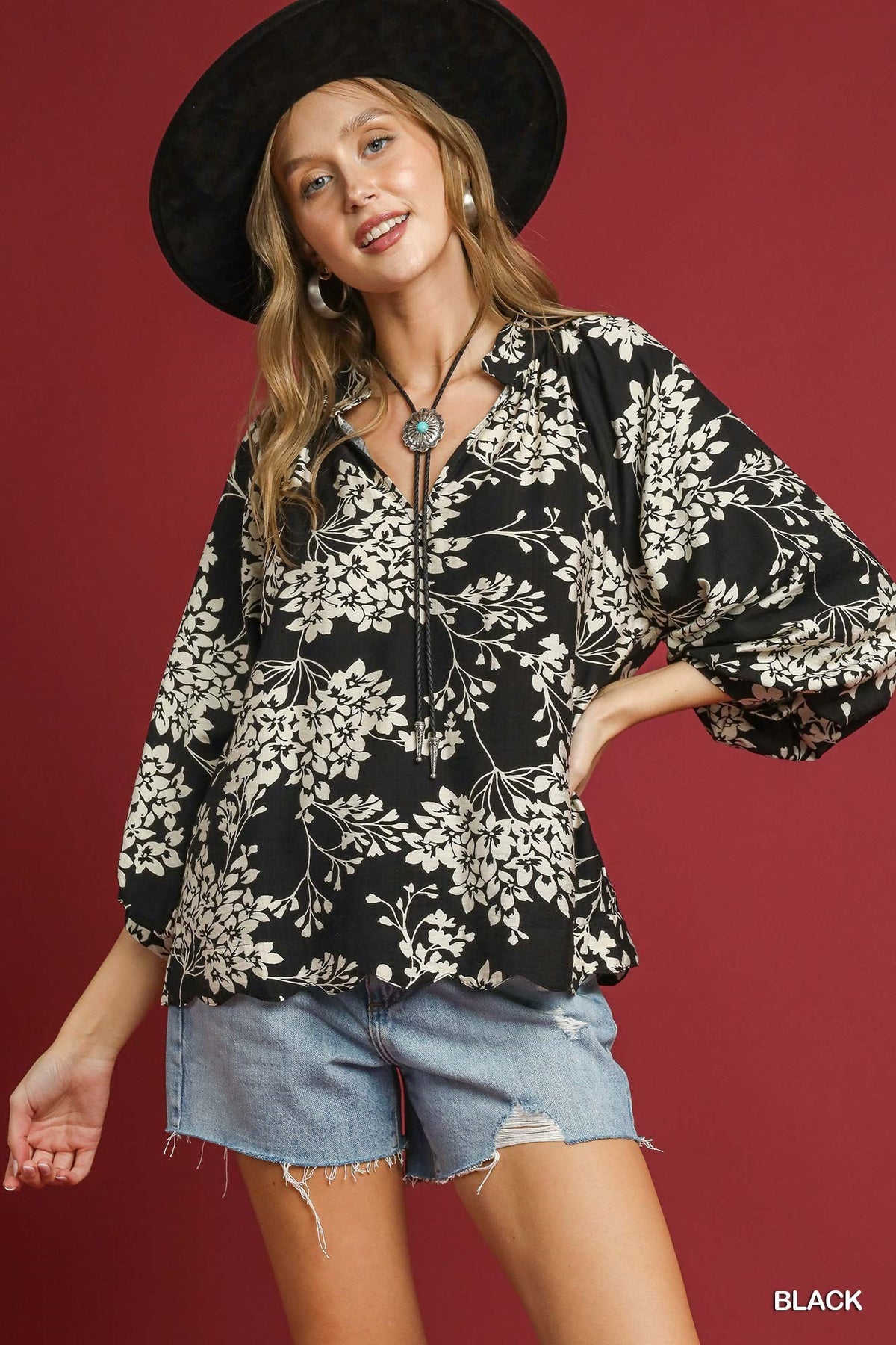 UM BLOUSE FLORAL COLLAR
