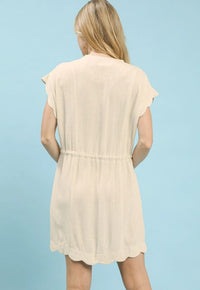 SHORT SCALLOPED EDGE DRESS