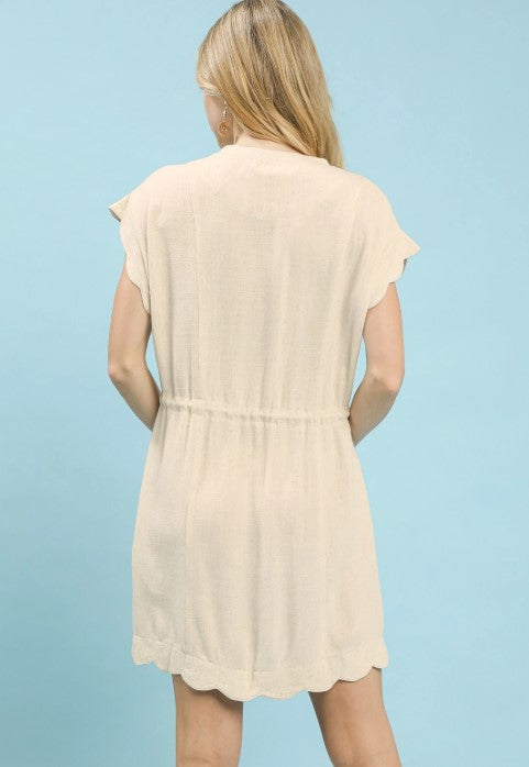 SHORT SCALLOPED EDGE DRESS