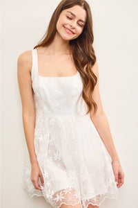 MUST SQ NK LACE FLR DRESS