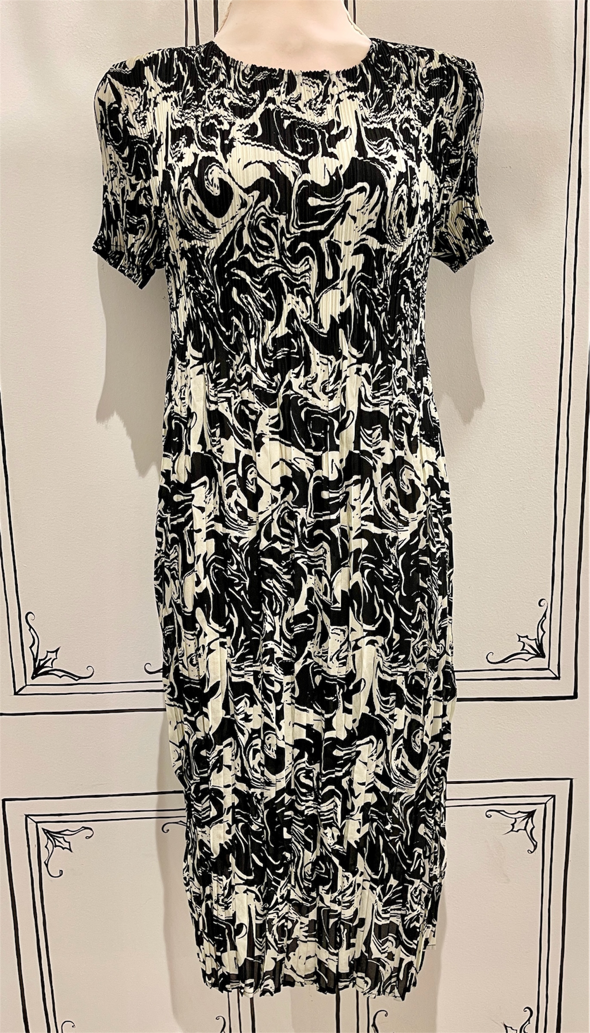 ROL DRESS CRINKLE PATTERN S/S