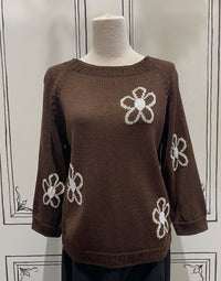 LONG SLEEVE KNIT SWEATER WITH FLOWERS