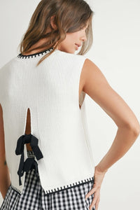 SOFT RIBBED SWEATER VEST