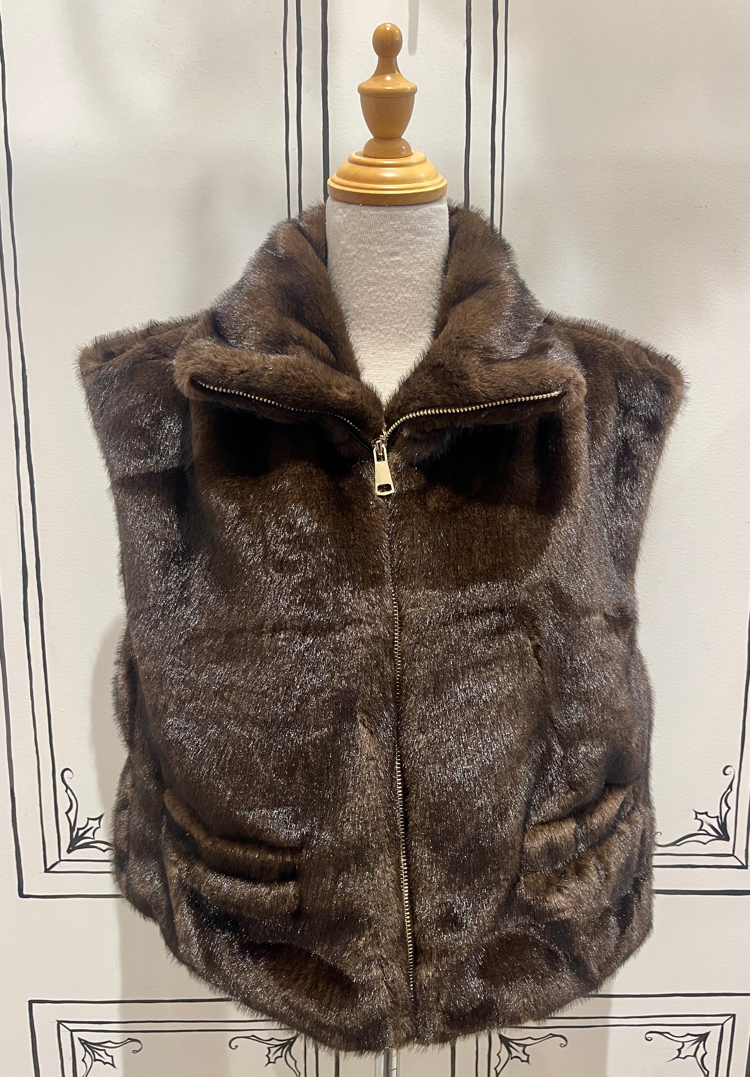 FAUX FUR VEST