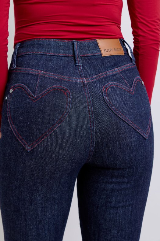 JUDY BLUE HIGH WAISTED HEART SHAPE BACK POCKET JEAN