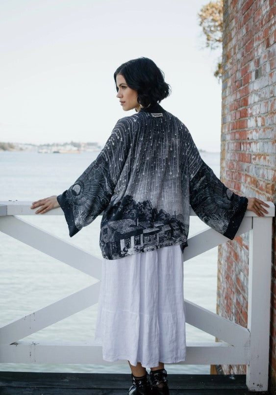 MARKET OF STARS CROPPED KIMONO