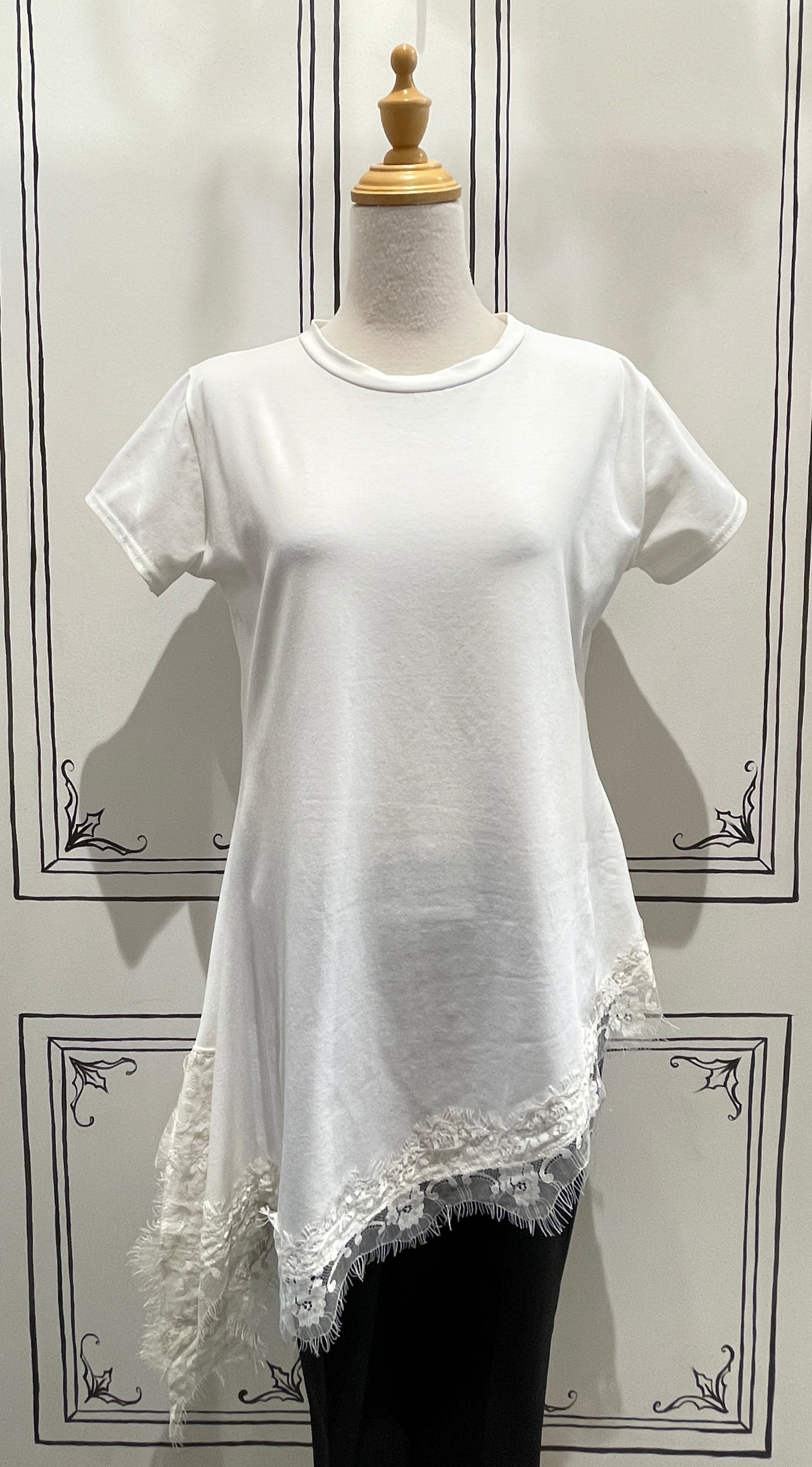 TUNIC LACE DETAIL TOP