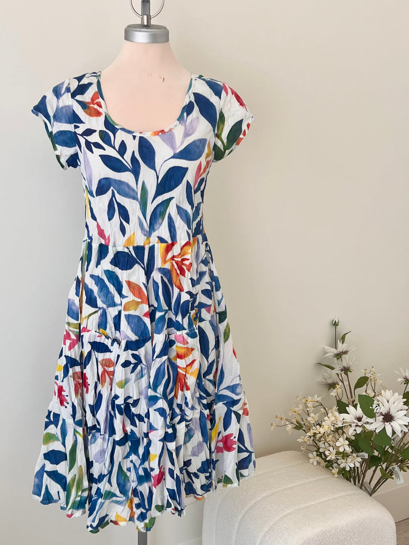 DRESS ADDICT ROUND NECK DRESS