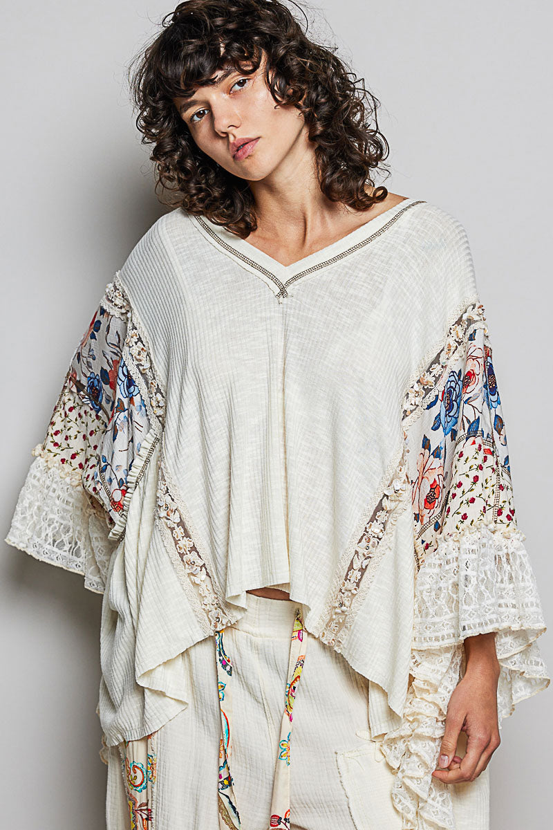 POL TOP V NECK FLORAL LACE