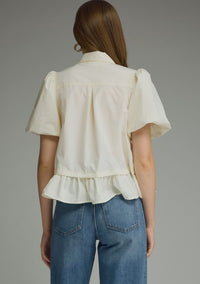 SHORT PUFF SLEEVE RUFFLE TOP