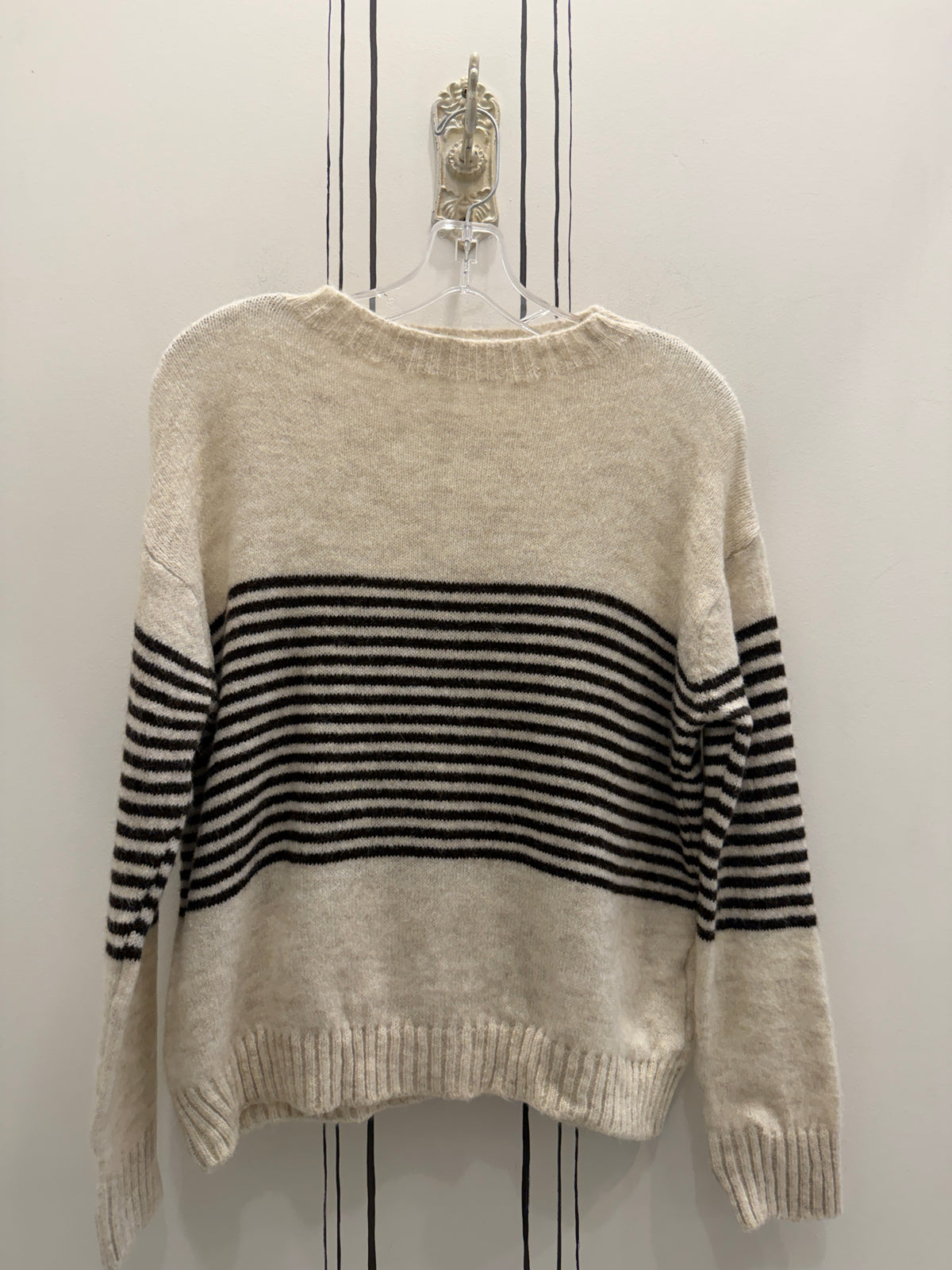 WINNI SWEATER SOFT KNIT THIN STRIPES