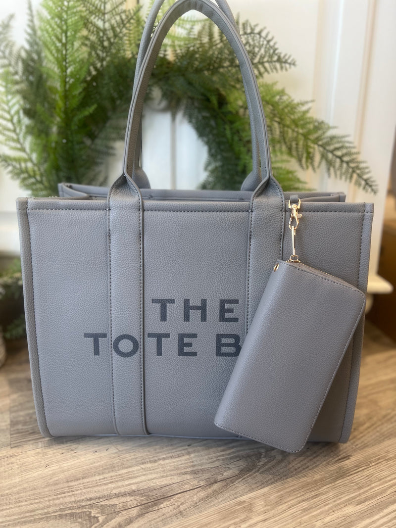 THE TOTE  W/WALLET