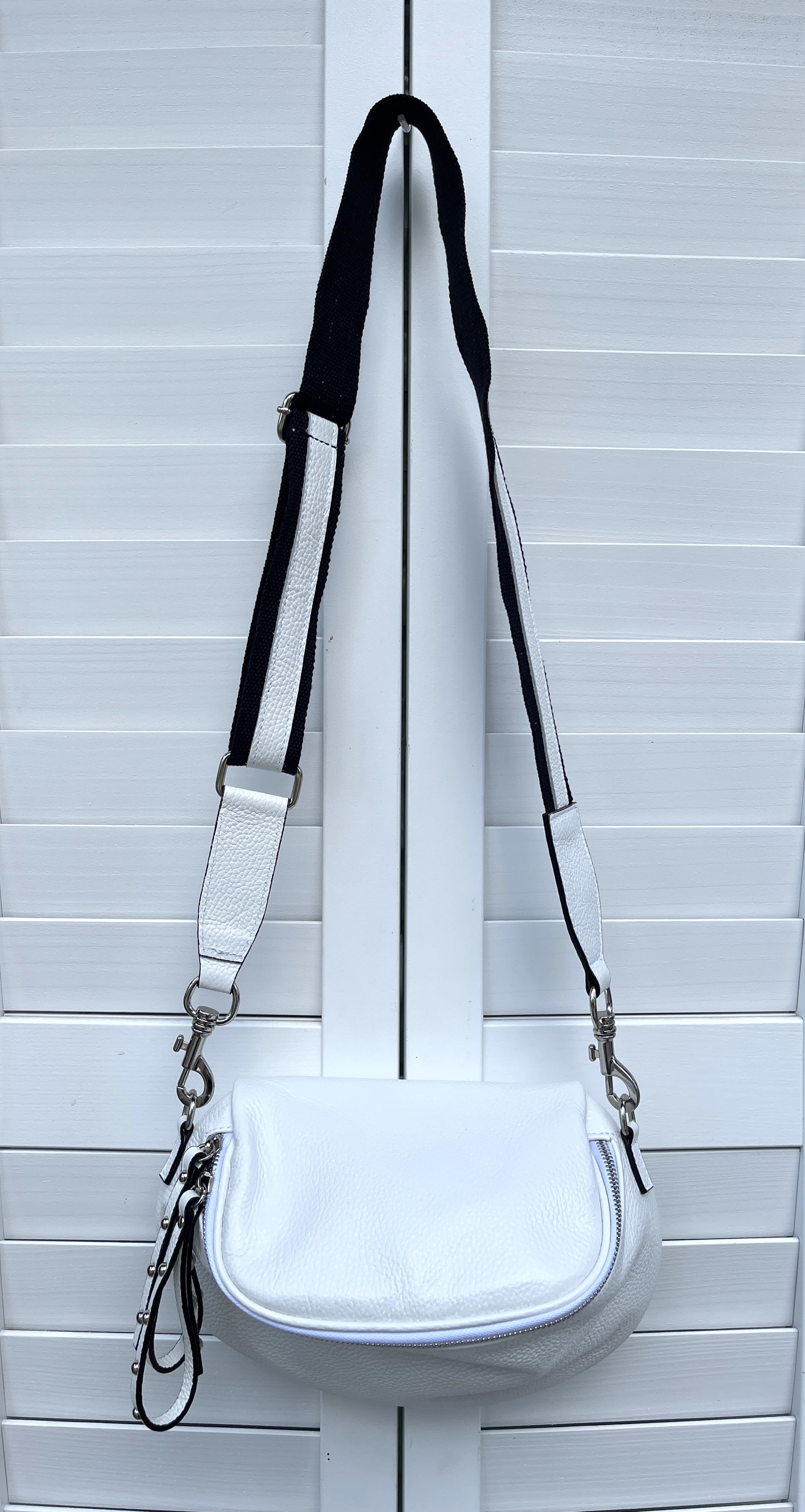 ITALIAN LEATHER ZIP WITH GROMMETS CROSSBODY