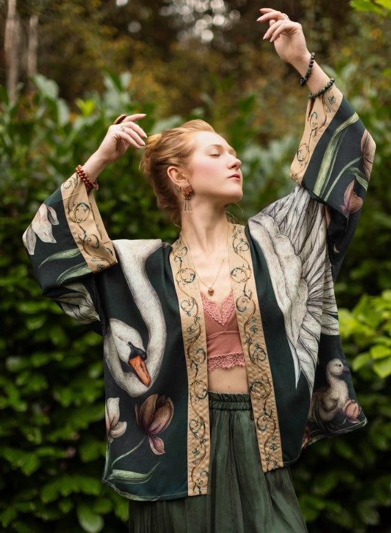 MARKET OF STARS CROPPED KIMONO