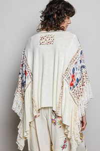 POL TOP V NECK FLORAL LACE