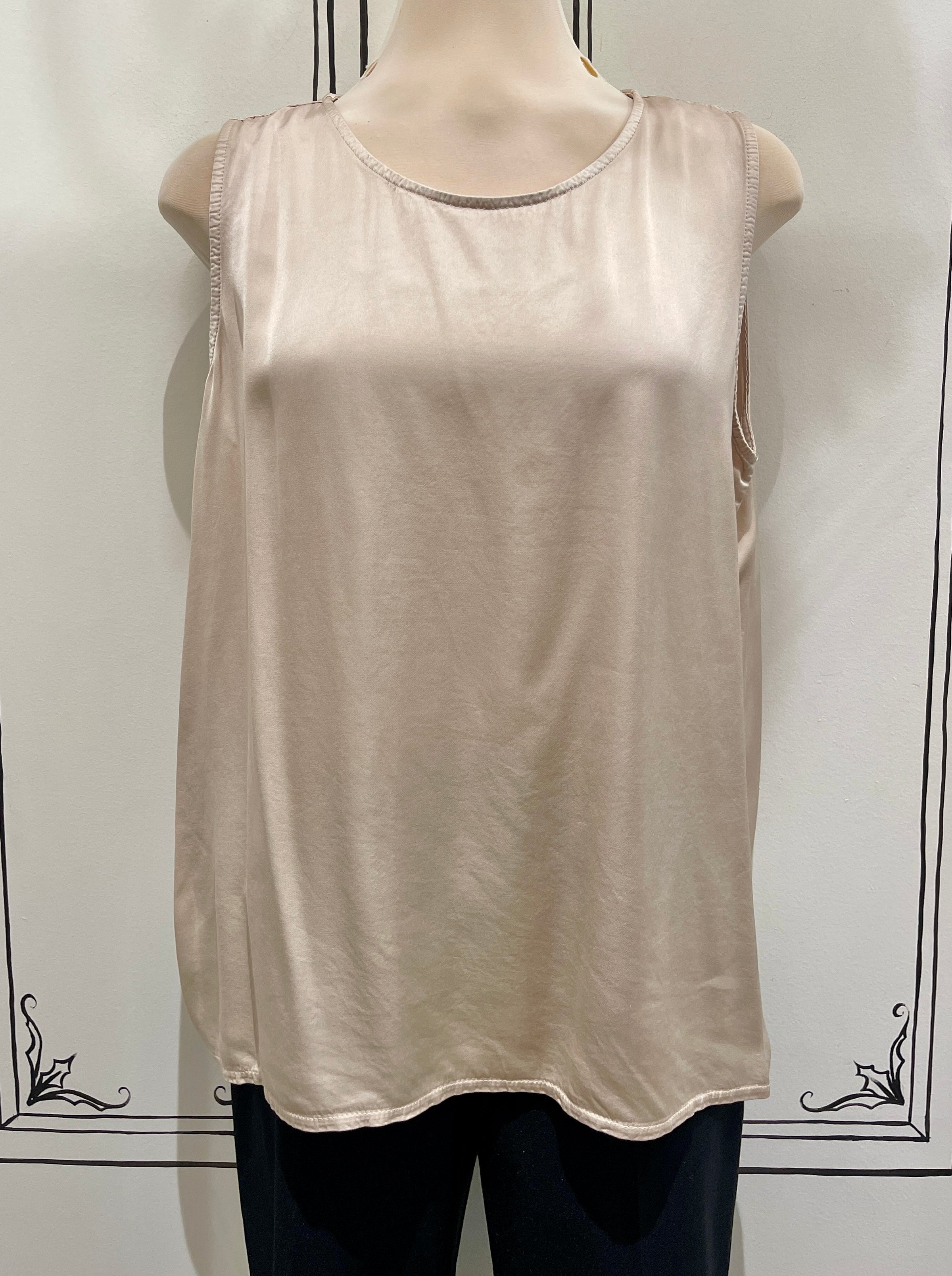 SLEEVELESS CAMISOLE TOP