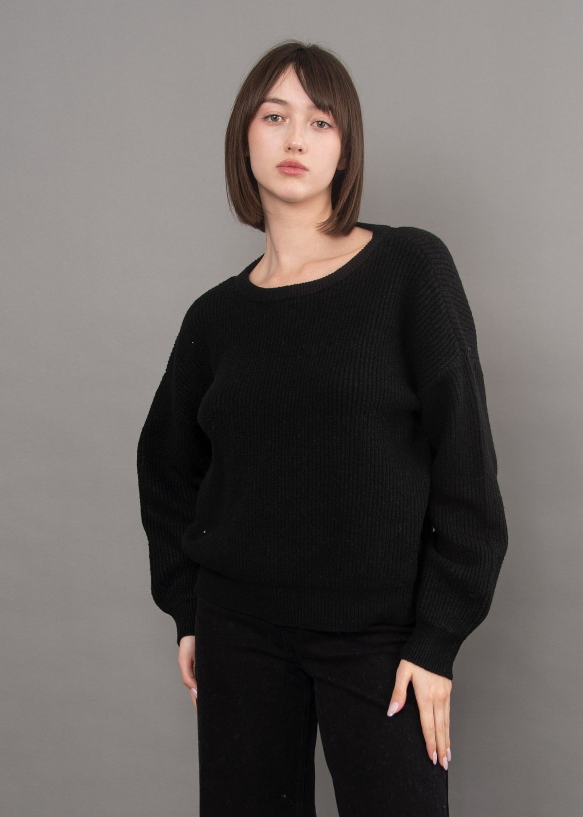 RD SWEATER CREW NECK OPEN V BACK