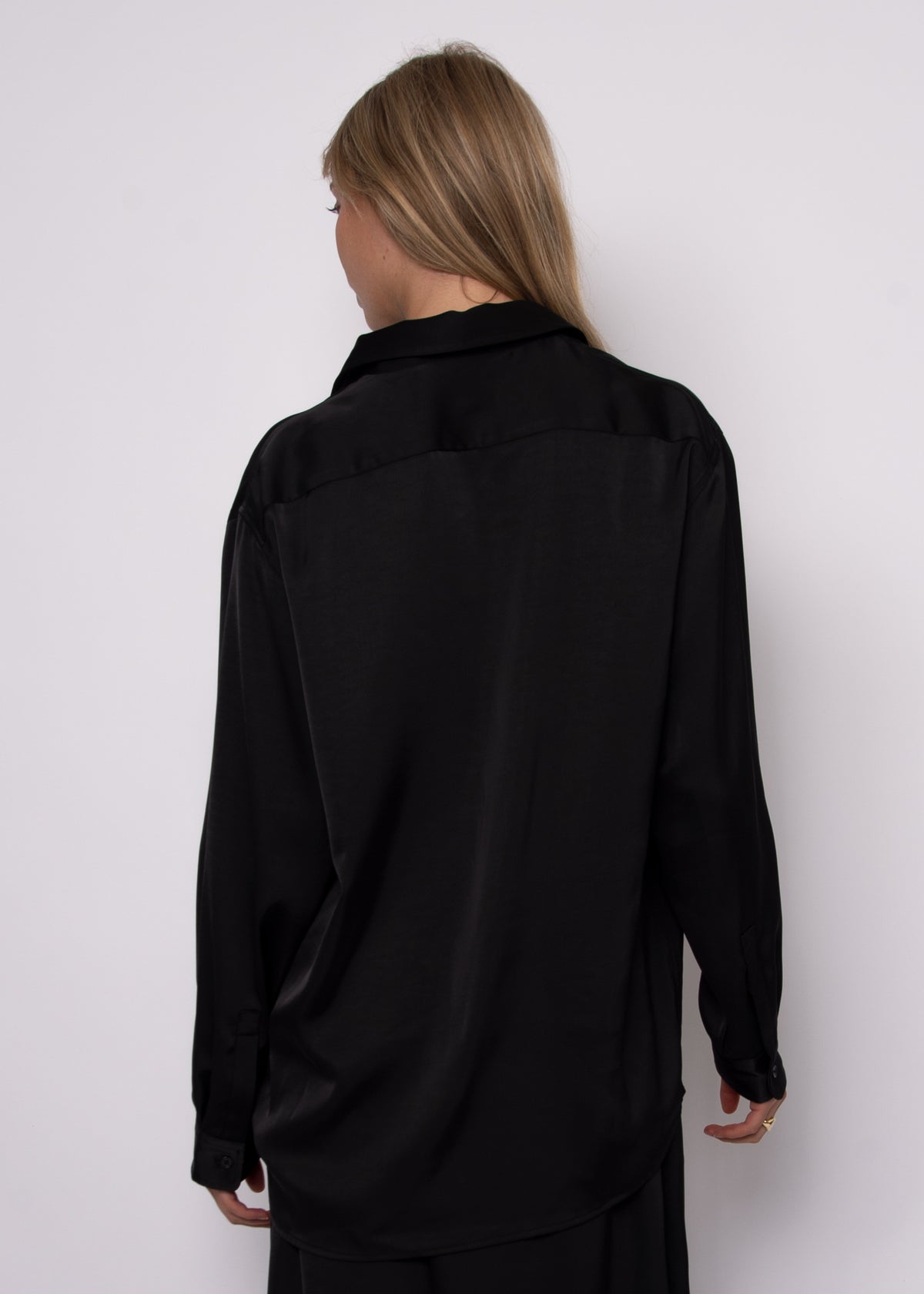 RD TOP OVERSIZED SATIN L/S BUTTON UP